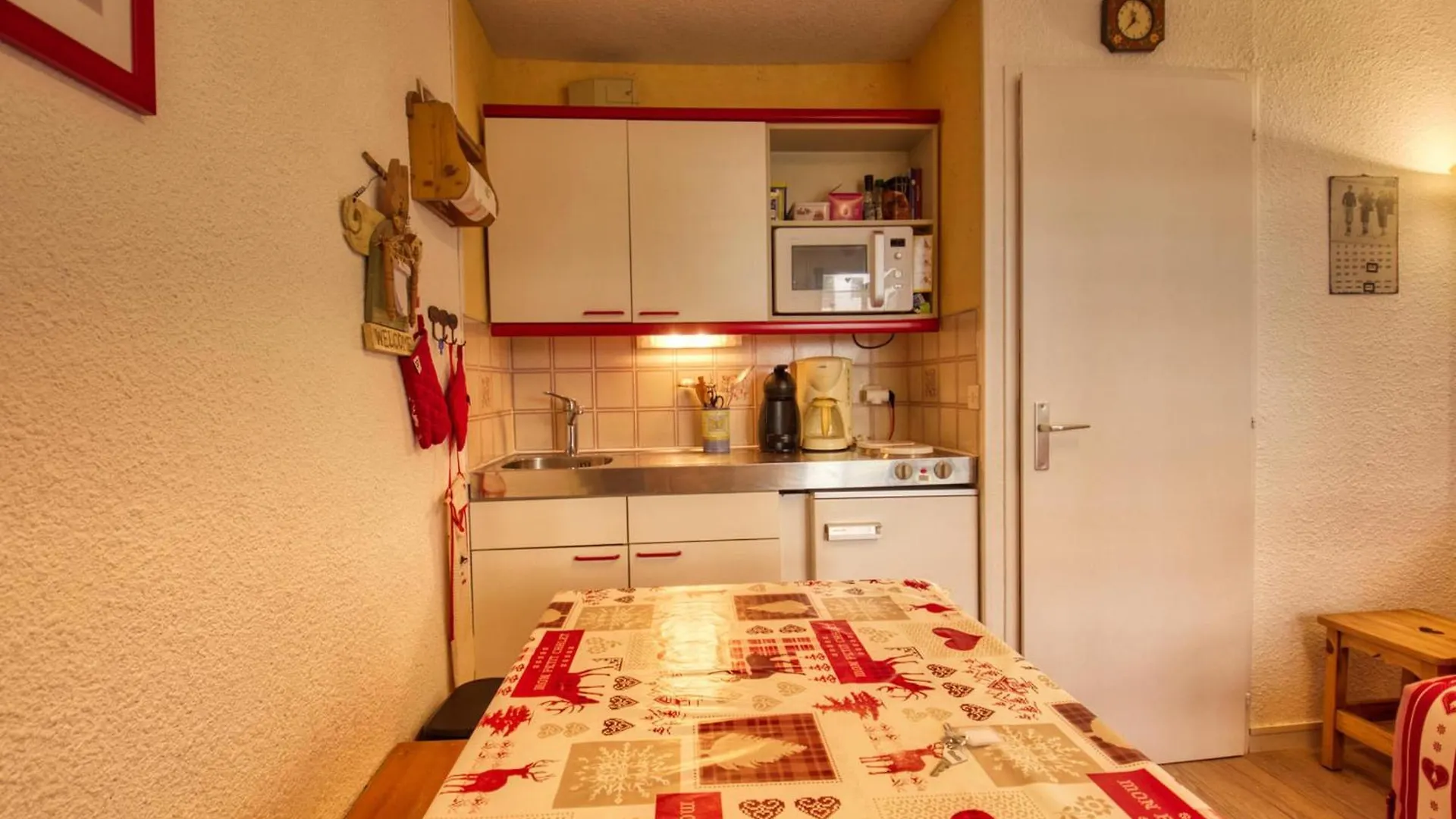 Charmant Studio 4 Pers. Pied Pistes, Balcon, Cuisine Equipee - Fr-1-642-51 모리론 0*,